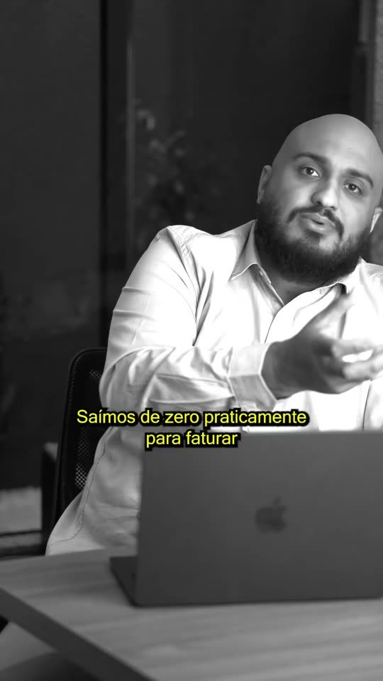 Quadro do Reel em que o Sérgio, fundador da Consult, fala da Rapport
